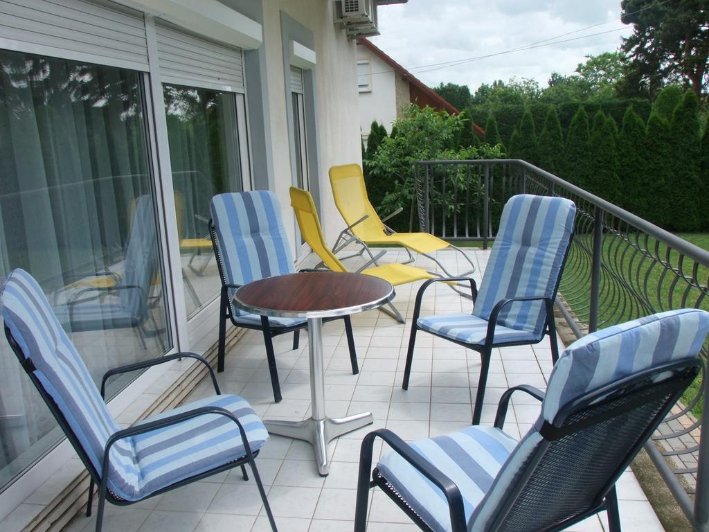 Levente Apartman Balatongyörök Exterior foto